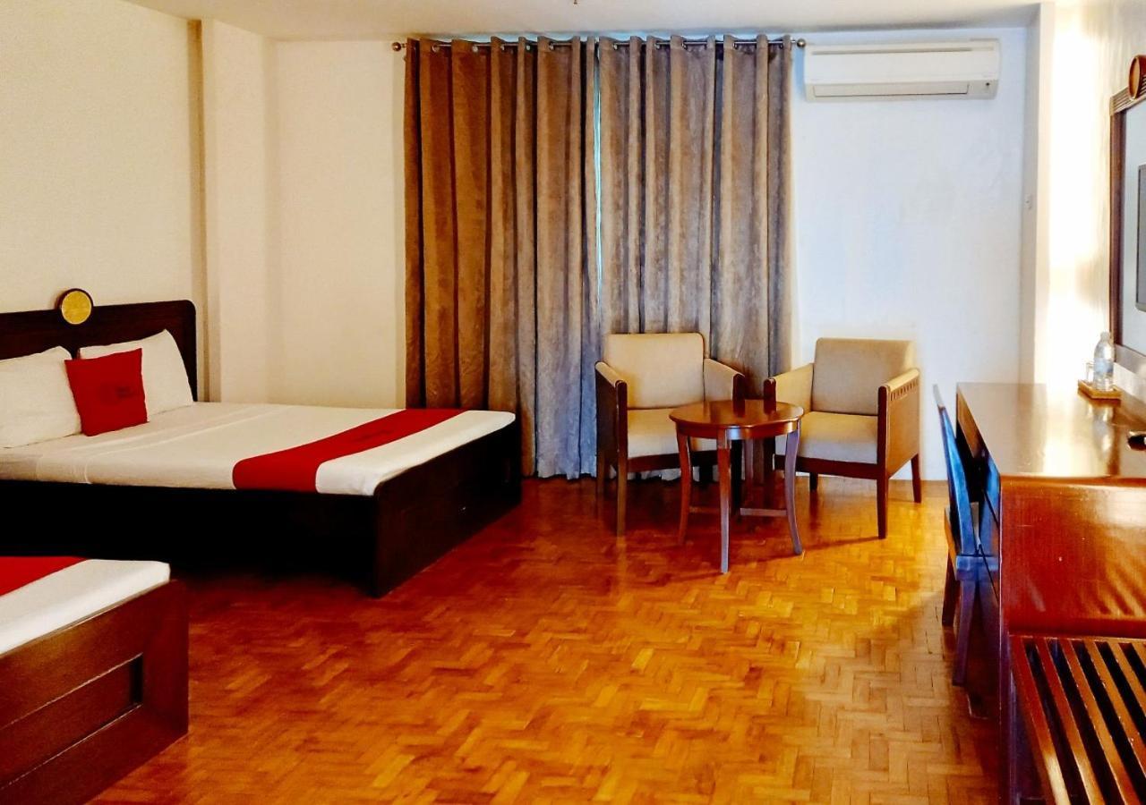 Reddoorz Plus Near Mango Avenue Cebu Room photo